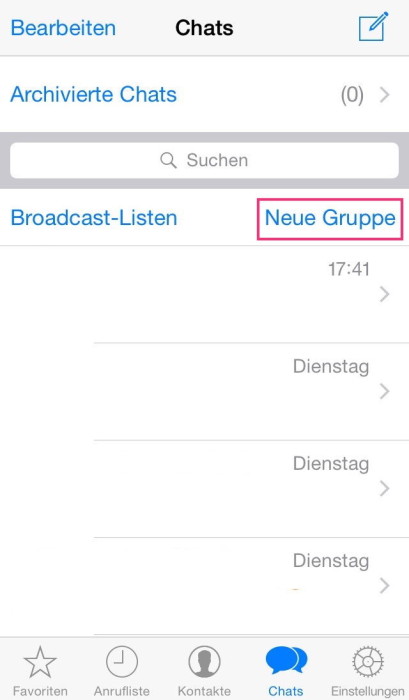Im Menü wählt man das Feld „neue Gruppe auswählen“ (iOS unter „Chats“ oben rechts) aus.